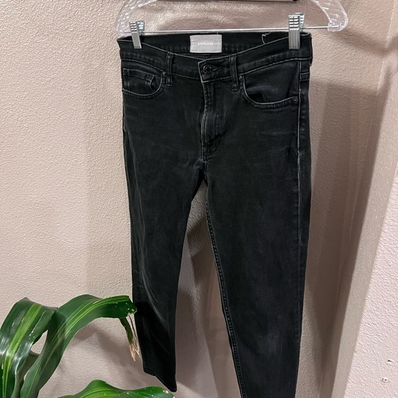 𝅺EVERLANE Ankle High Rise Slim Straight Jeans - Picture 3 of 10